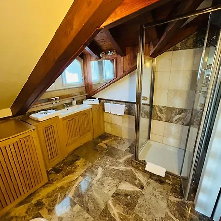Appart hôtel Greta 3*