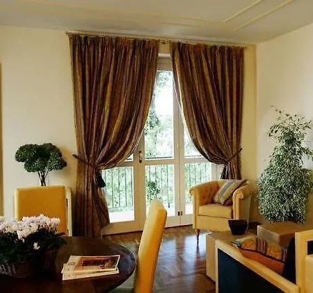 Hotel apartamentowy Greta Meina